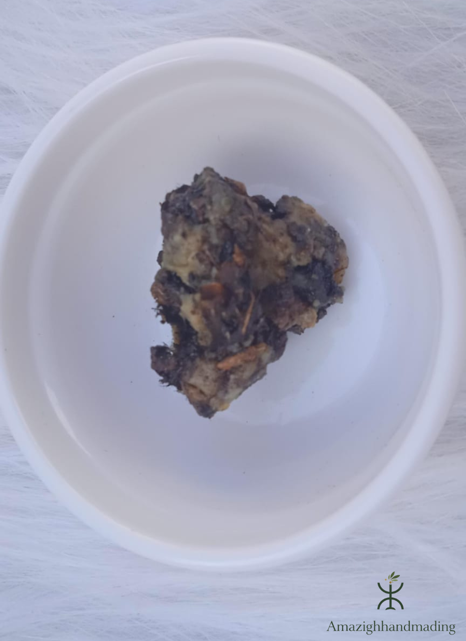Black Fasoukh – Traditional Moroccan Aromatic Resin