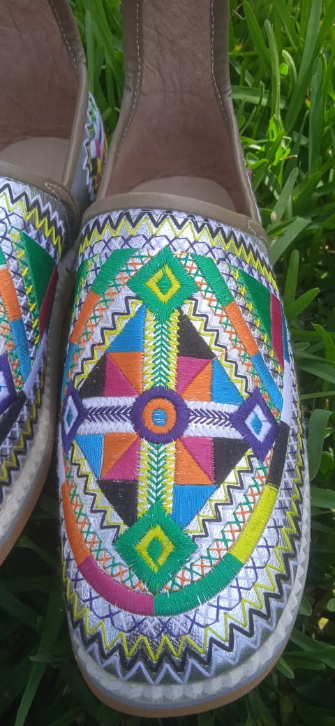 Handmade Amazigh Embroidered Leather Shoes – Silver Moroccan Slip-ons for Women