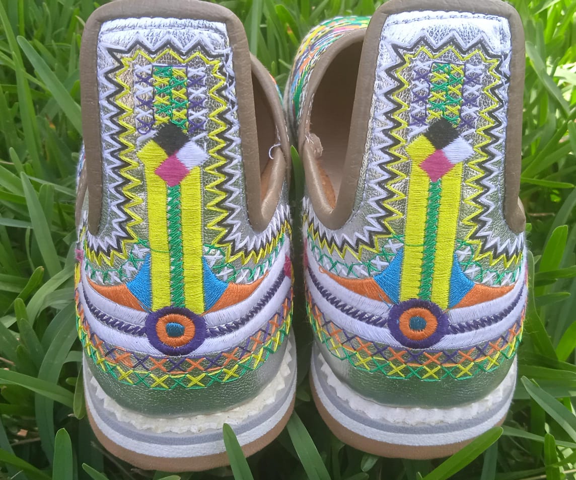 Handmade Amazigh Embroidered Leather Shoes – Silver Moroccan Slip-ons for Women