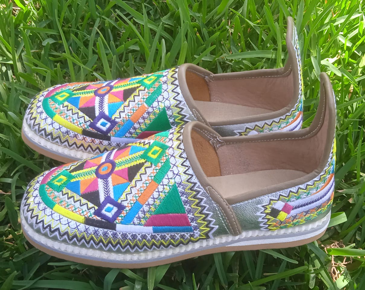 Handmade Amazigh Embroidered Leather Shoes – Silver Moroccan Slip-ons for Women